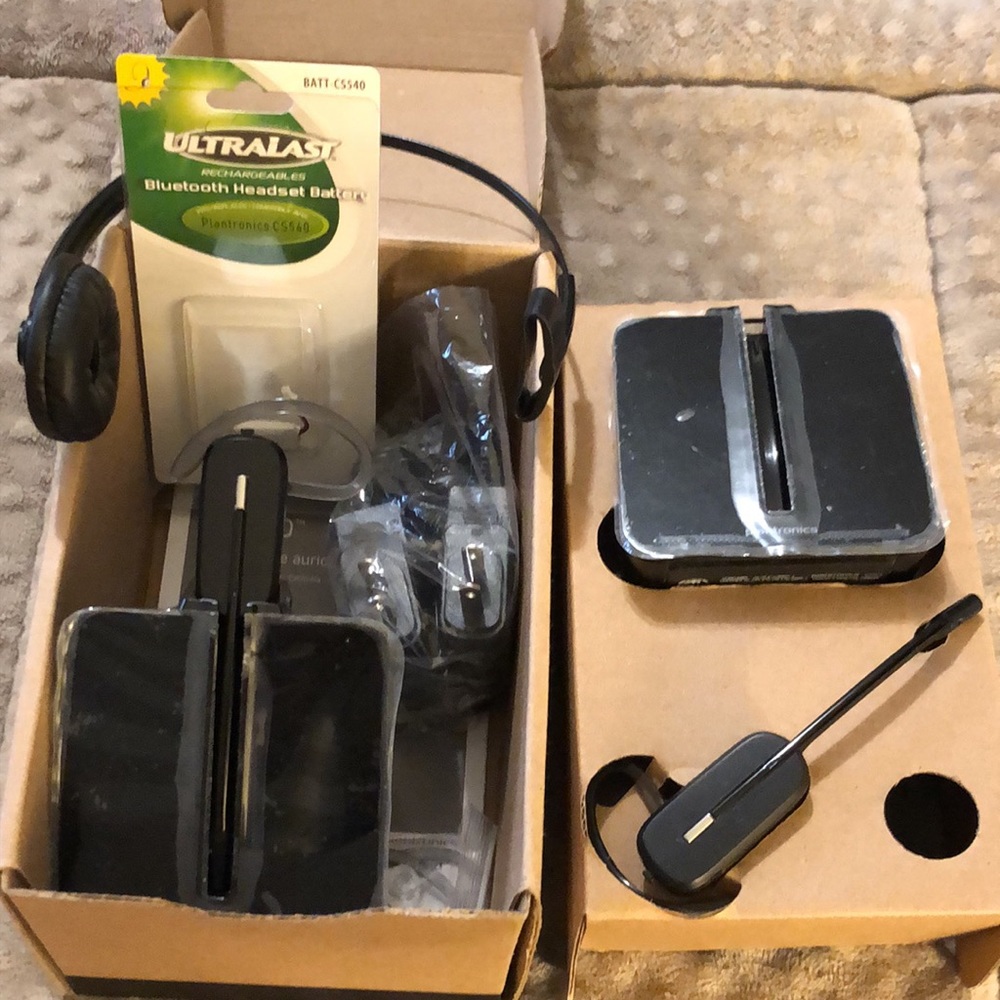 2 Plantronics CS540 Super long distance headsets with all accessories shown.NWT